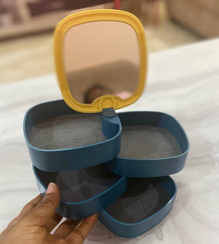 Jewelry box with mirror 4layers